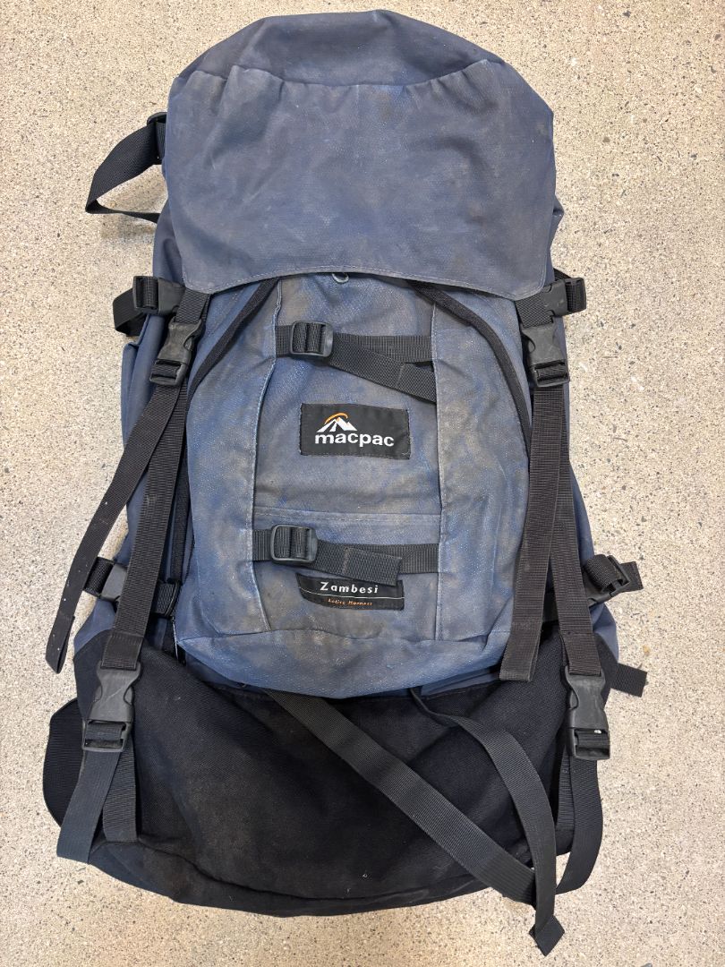 Black/Blue Macpac Zambesi Backpack, 3