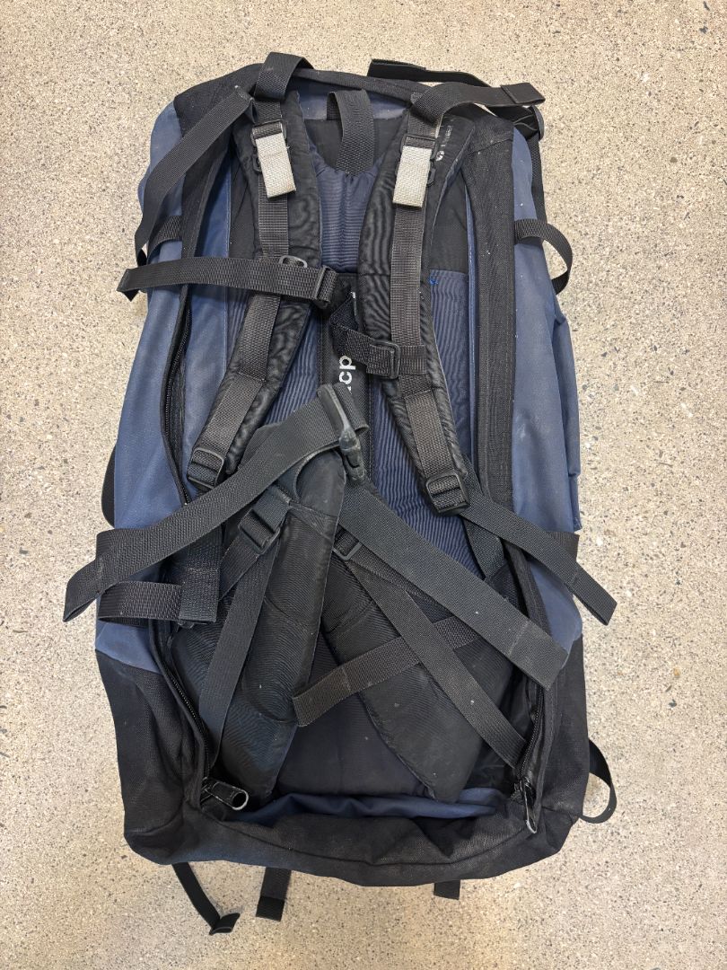 Black/Blue Macpac Zambesi Backpack, 3