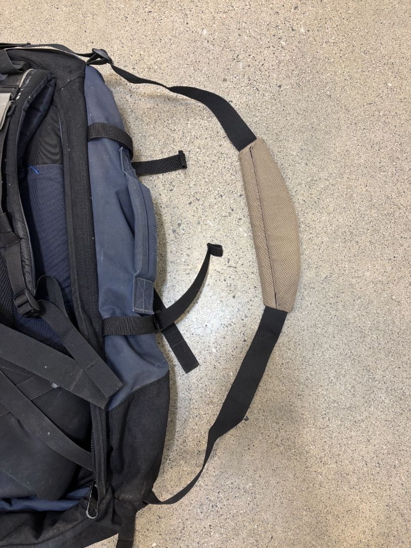 Black/Blue Macpac Zambesi Backpack, 3