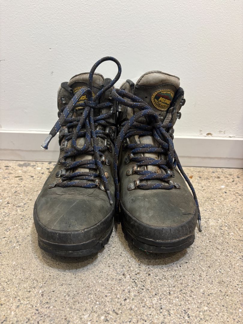 Brown/Charcoal Meindl Pro Active Leather Hiking Boots, EU 41 (approx Women's 10 / Men's 8.5)