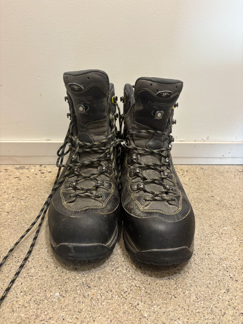 Black/Yellow Lowa Lowa Ticam GTX 8 WXL Hiking Boots, EU 47