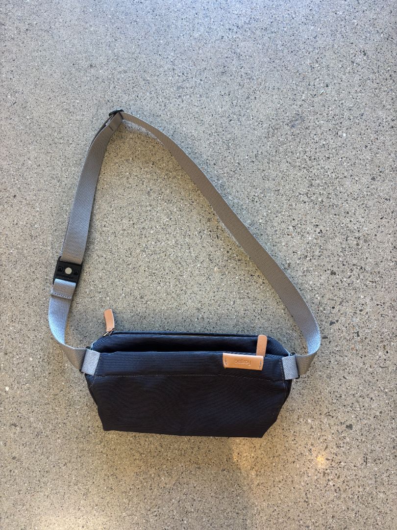 Navy Bellroy Bellroy Sling, One Size
