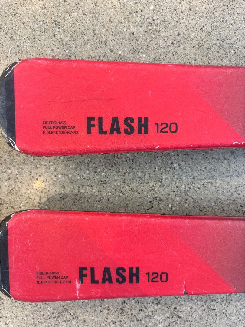 Red/Black Defiance Flash 120 Junior Skis, 120 cm