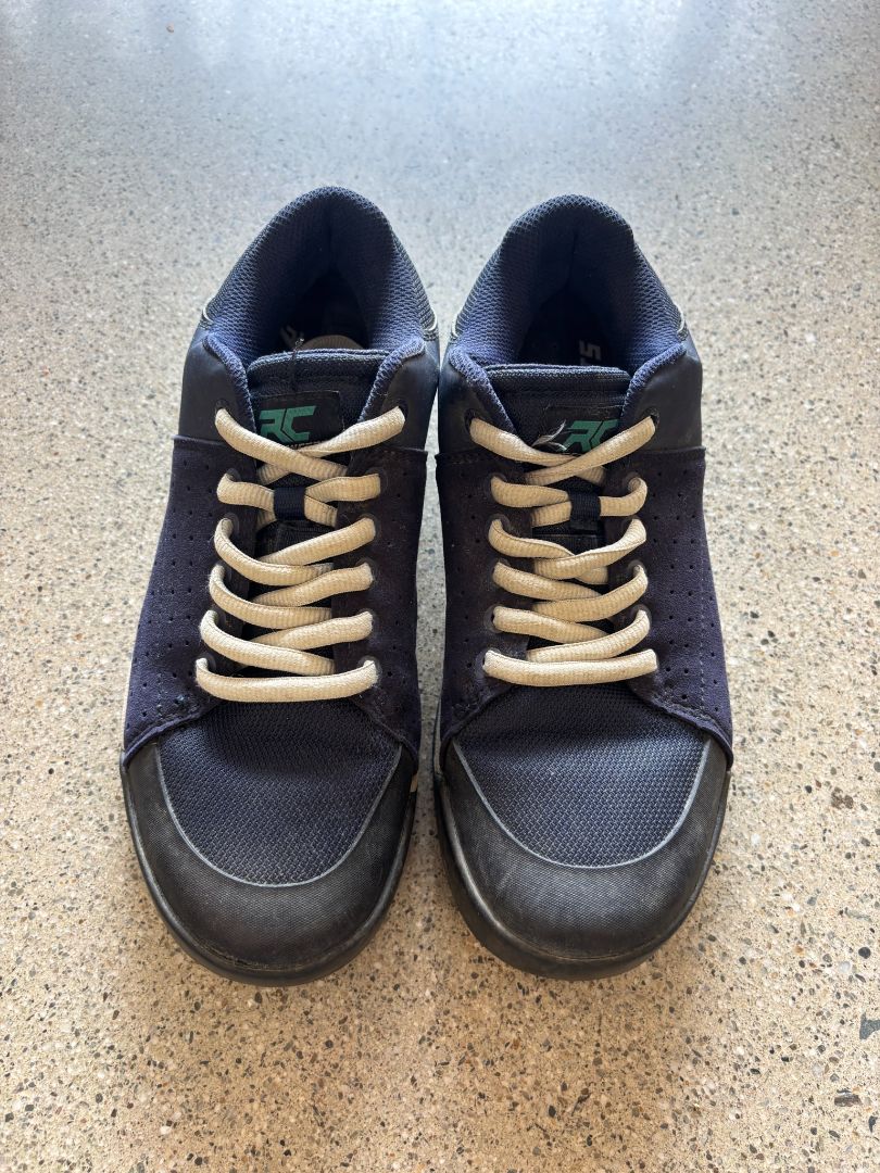 Navy Blue Ride Concepts Livewire, UK 7