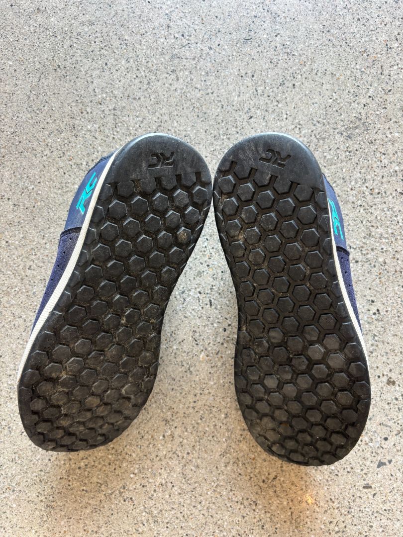 Navy Blue Ride Concepts Livewire, UK 7