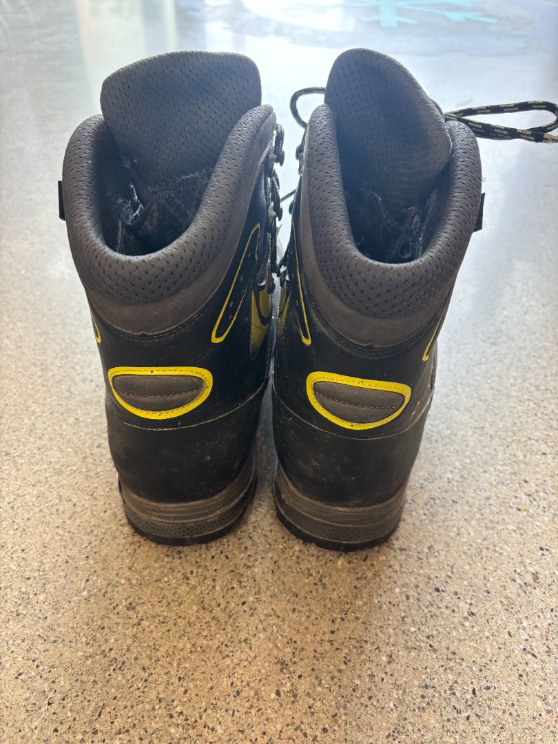 Black/Yellow Lowa Lowa Ticam GTX 8 WXL Hiking Boots, EU 47