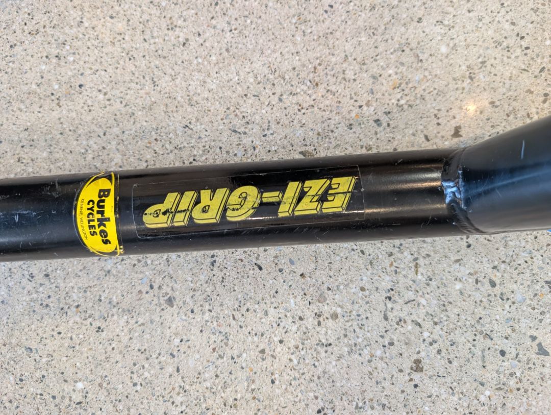 Black Best Bars 4-bike Towball Rack