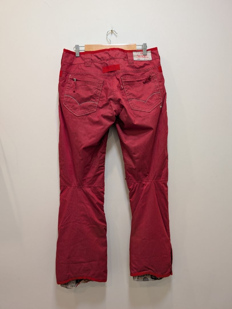 Red Levi's x 686 508 Low Rise, M