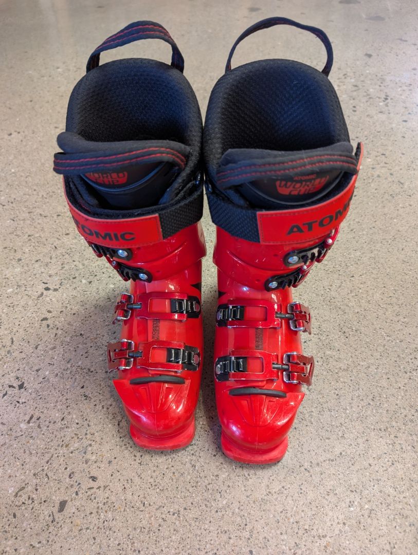 Red/Black Atomic Redster STI 90 LC, 25.5