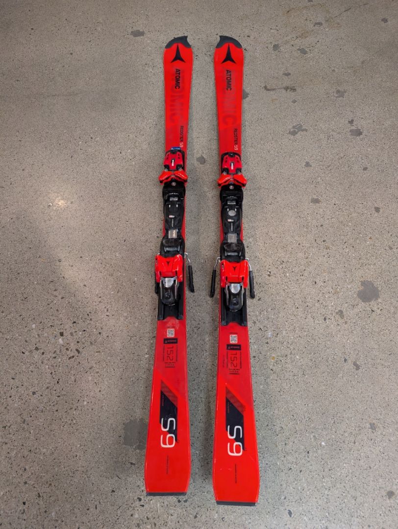 Red Atomic Redster S9, 152cm