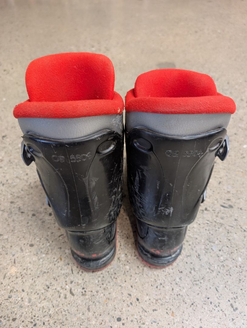 Black/Red Salomon Junior Ski Boots, 23/23.5