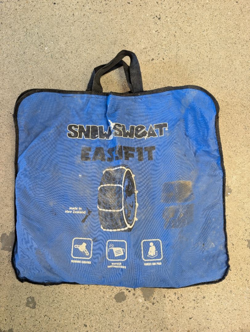 Snowsweat EasyFit (215/45 R17), 215/45 R17 and more