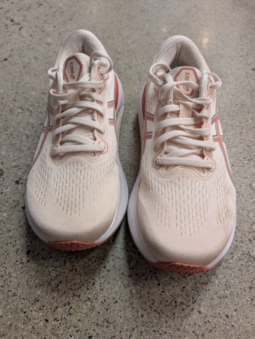 Light pink ASICS Women's Gel-Kayano 30, EU 39