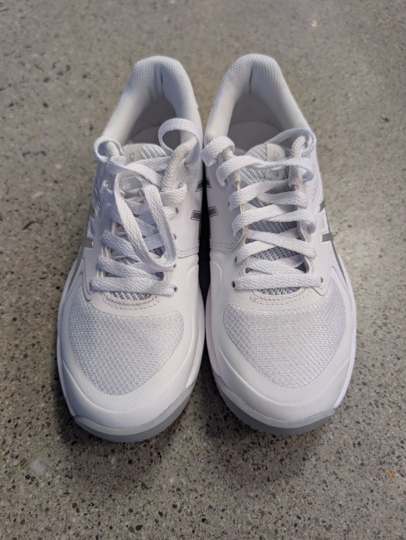 White/Silver Asics Game FF Tennis Shoes, EU 37