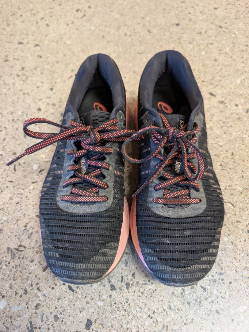 Black Asics DynaFlyte 3, EU 37.5