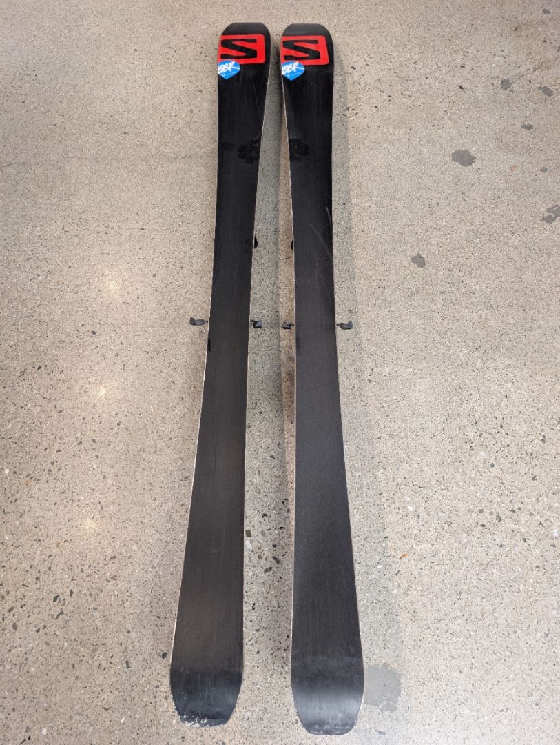 Red/Black Salomon BBR 8.0 V-Shape, 168 cm