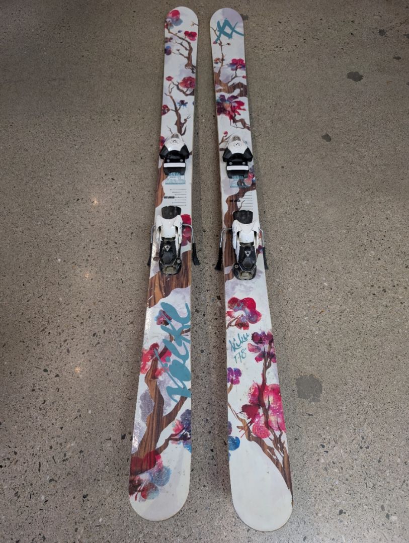 White/Pink floral Völkl Kiku 178, 178 cm