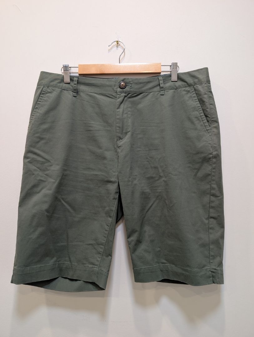 Green Wild South Cotton Shorts, 16