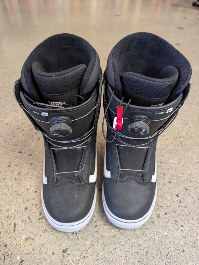 Black Vans Aura OG, US 11