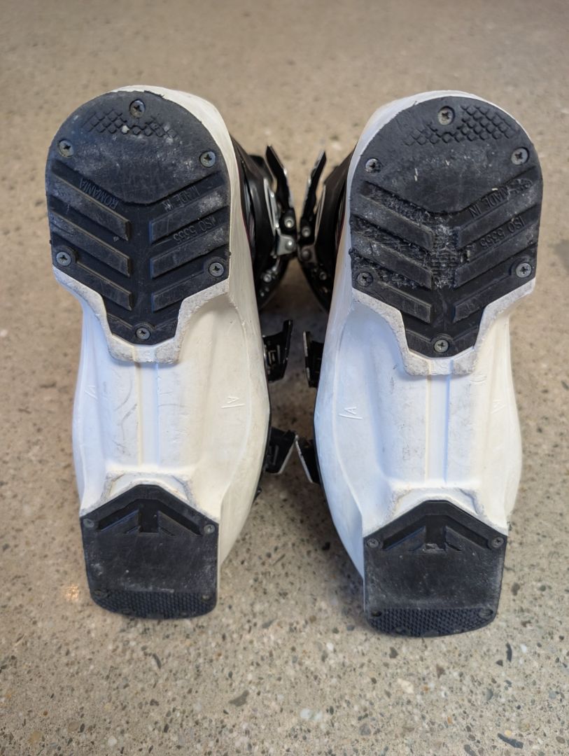 Black/White Salomon X Max 110 W, 23.5