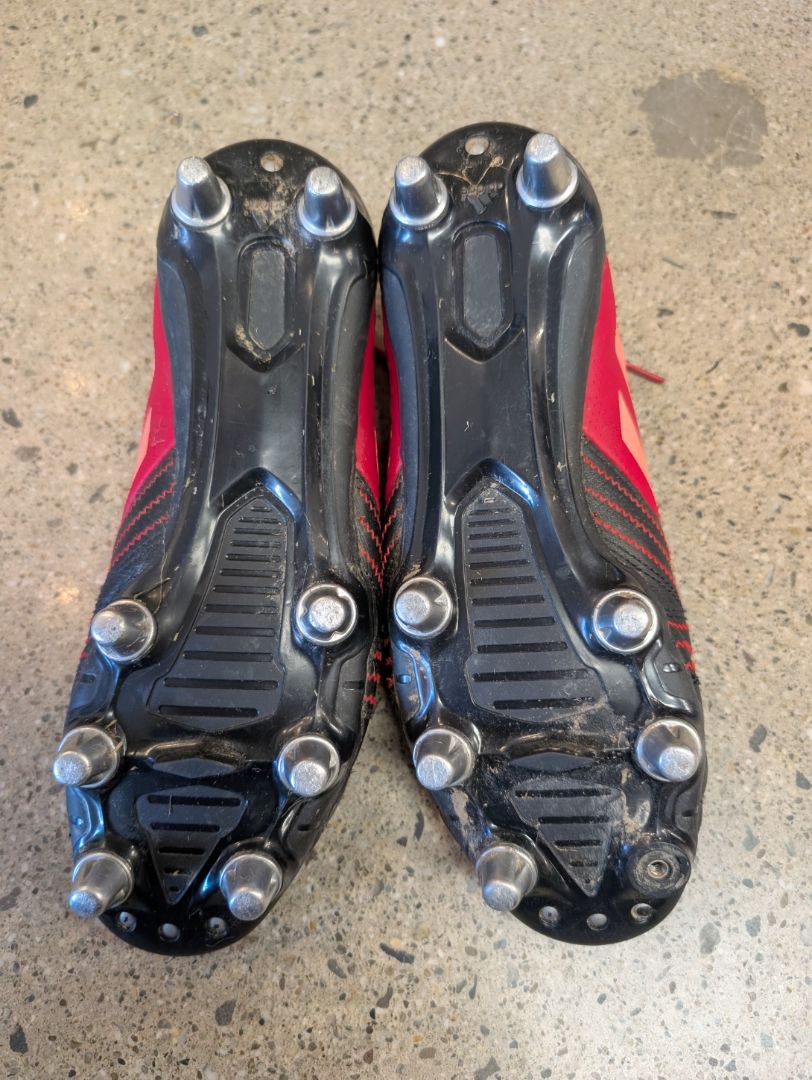 Red / Black Adidas Predator 19.2, EU 43⅓