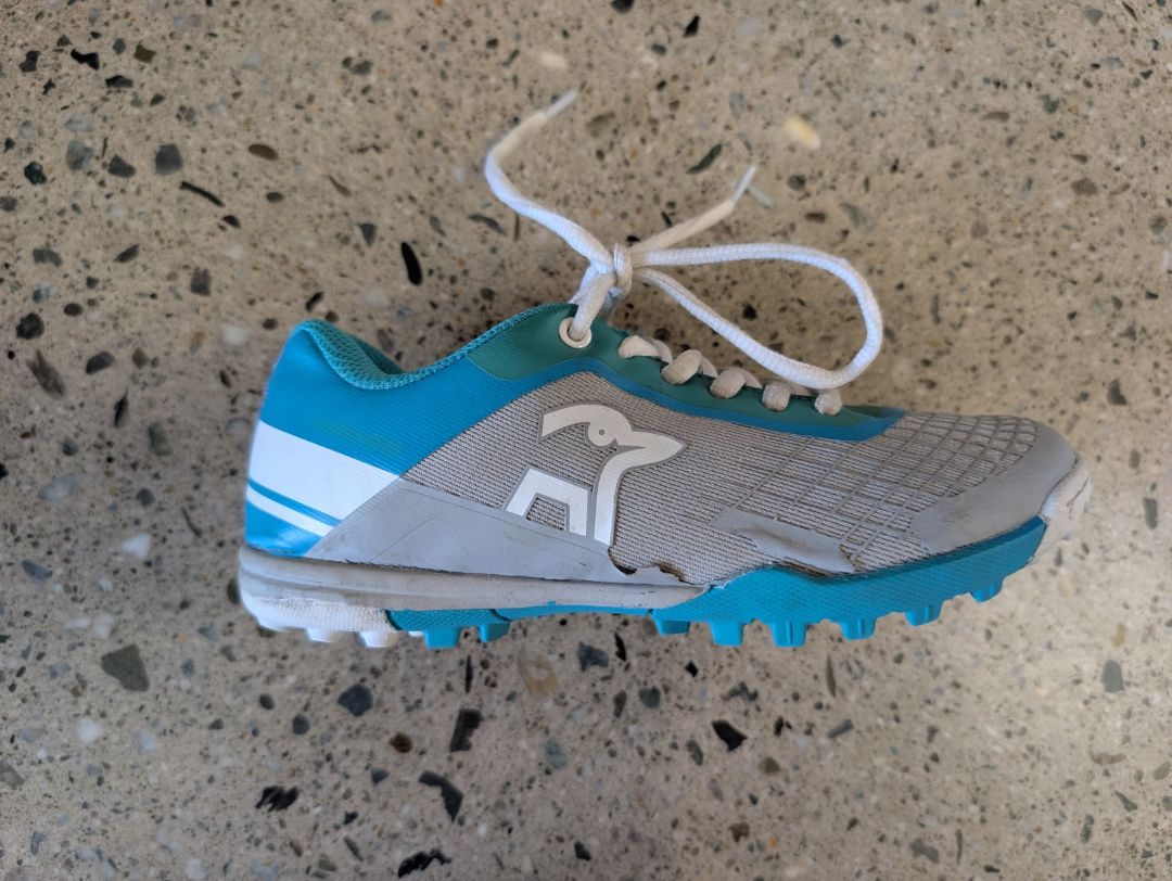 Aqua/Grey Kookaburra Neon Junior, EU 34 / UK 2 / US 3Y