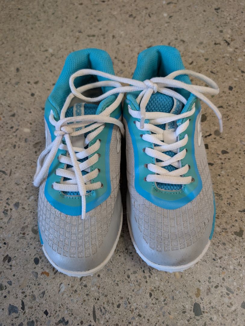 Aqua/Grey Kookaburra Neon Junior, EU 34 / UK 2 / US 3Y