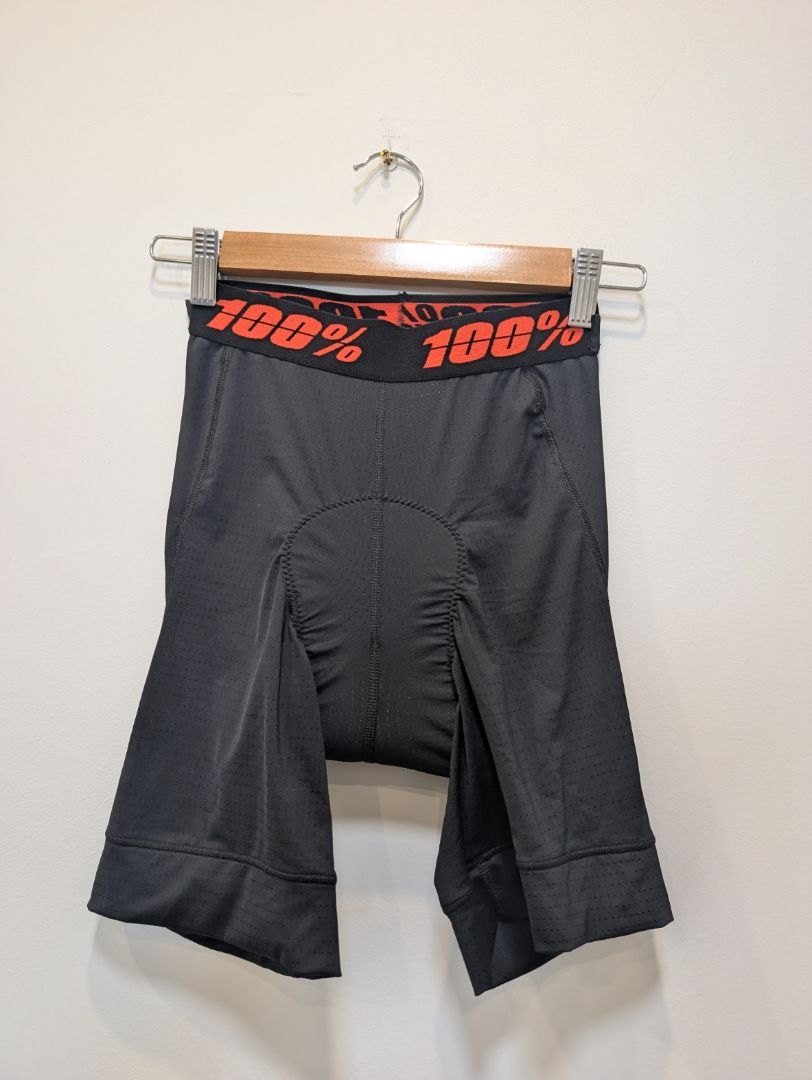 Black 100% Speedlab liner shorts, 28
