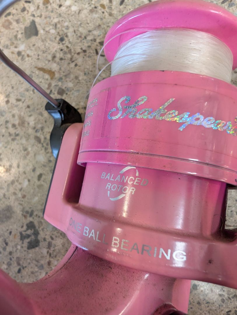 Pink Shakespeare Durango 035 Rod & Reel, 6'0"