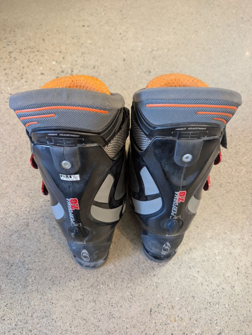 Black Salomon Performa 7.0, 29.5