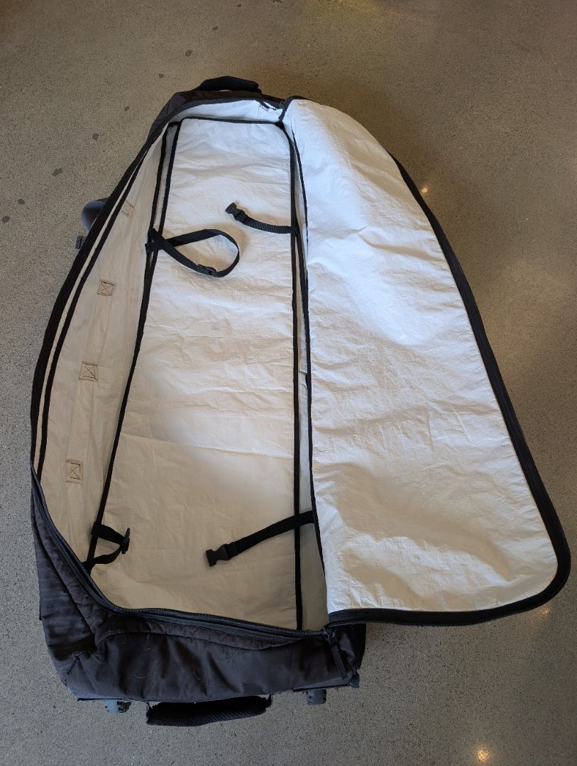 Black Airush Golf Club Kiteboard Bag, 145cm