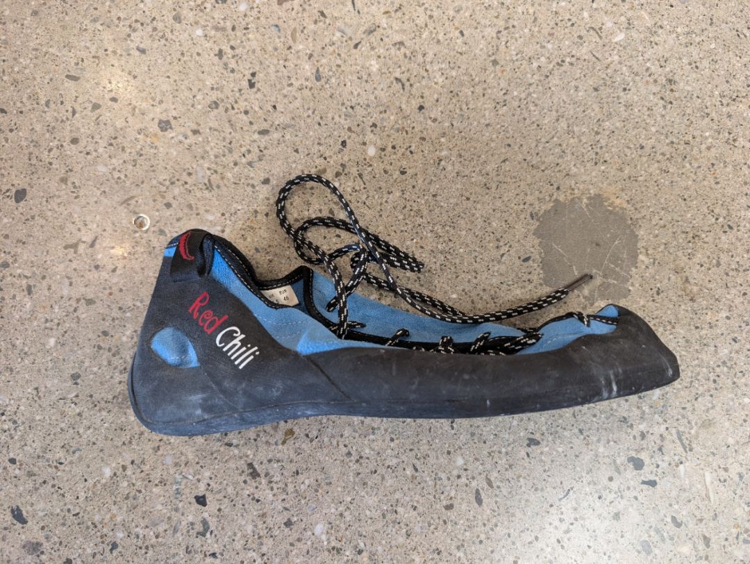 Blue Red Chili Lace-Up Climbing Shoes, EU 46