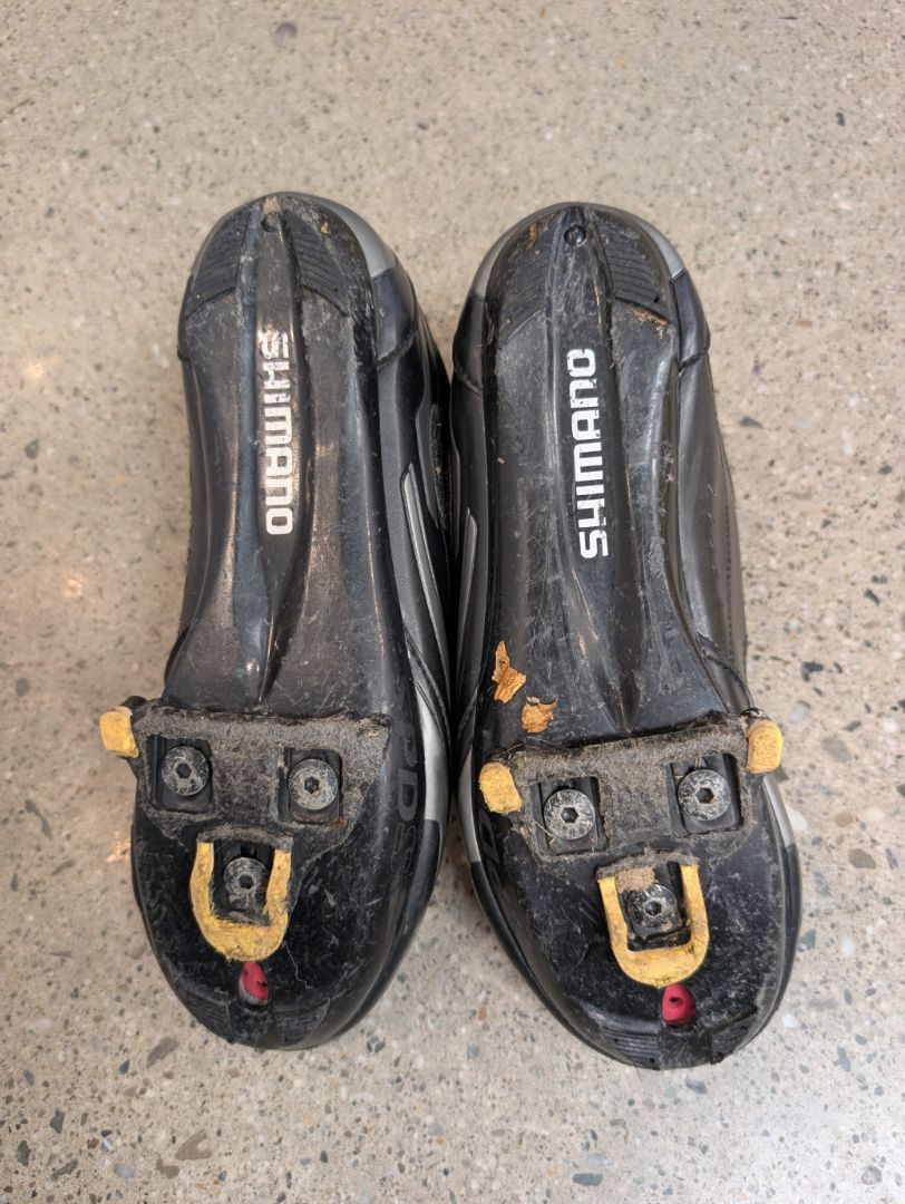 Black Shimano SPD-SL RO64, EU 43