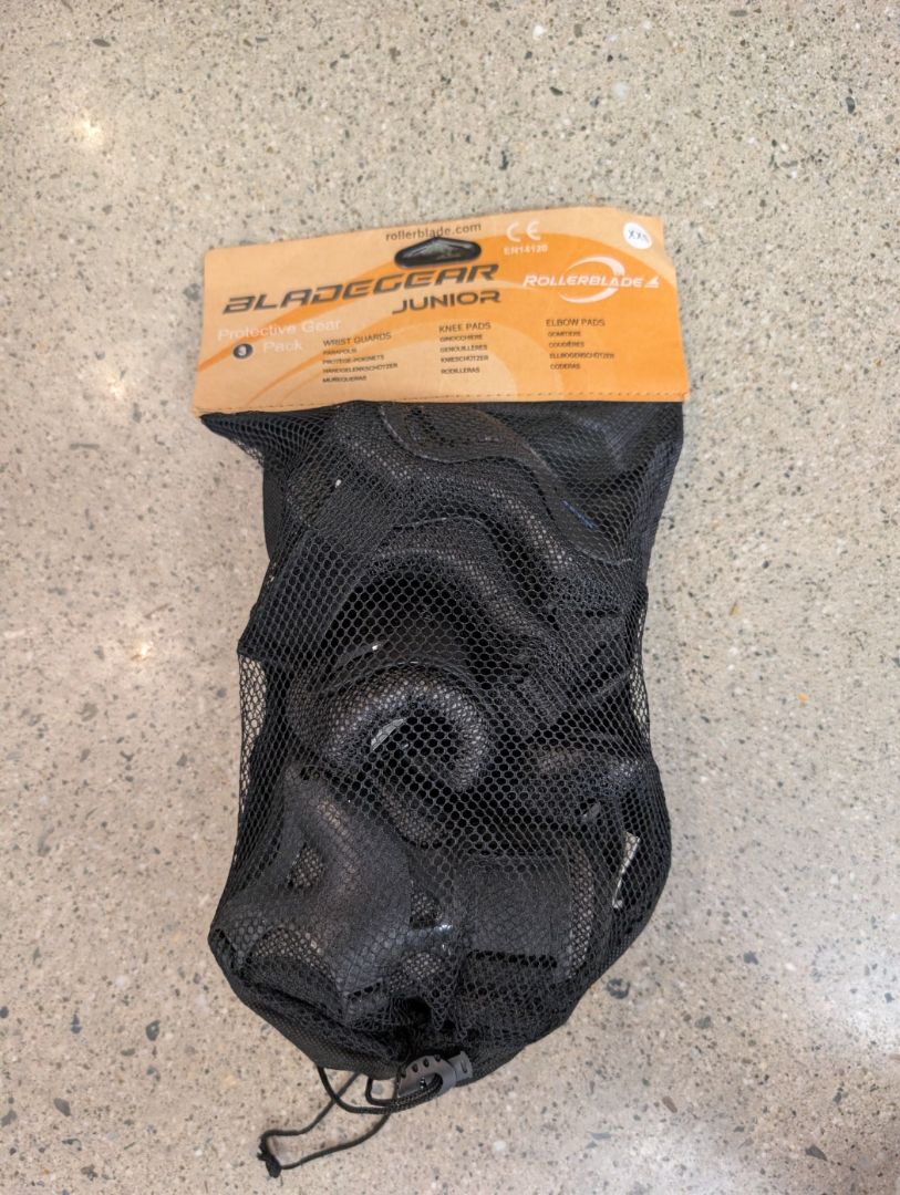 Black Rollerblade BladeGear Junior, XXS