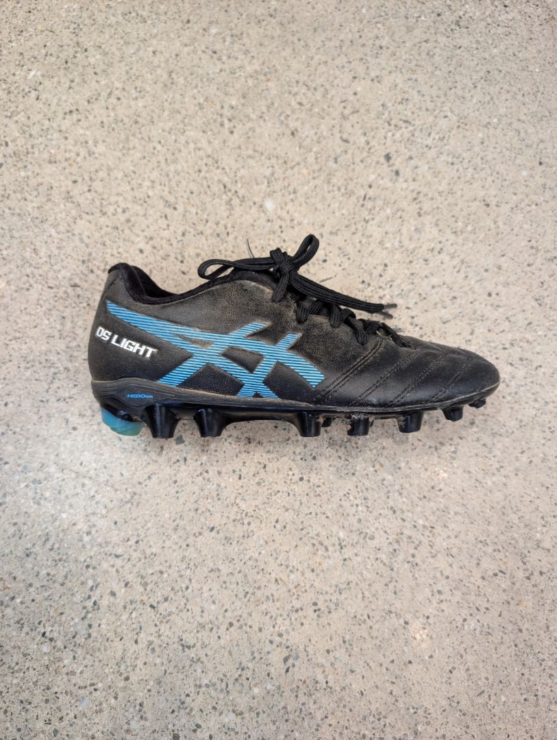 Asics Kids Football Boots, EU 33.5 / US 2