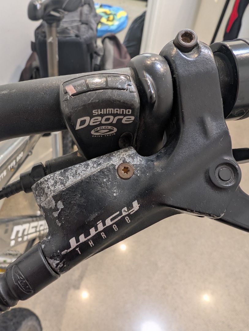 Silver Merida Matts TFS 500, 18" / 46cm