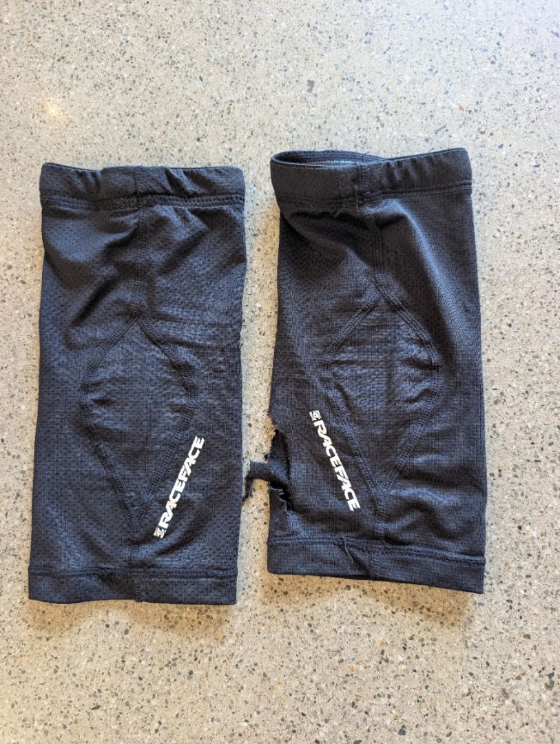 Black Race Face Charge Elbow Pads