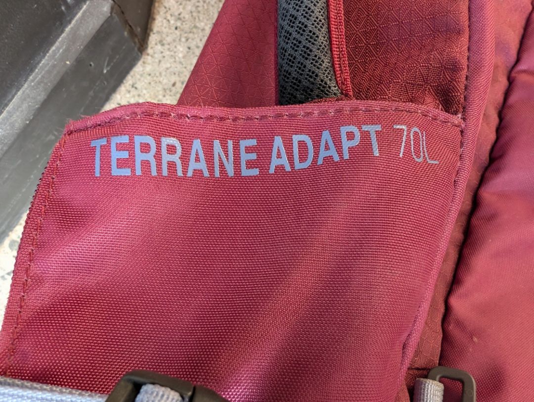 Burgundy Kathmandu Terrane Adapt, 70L