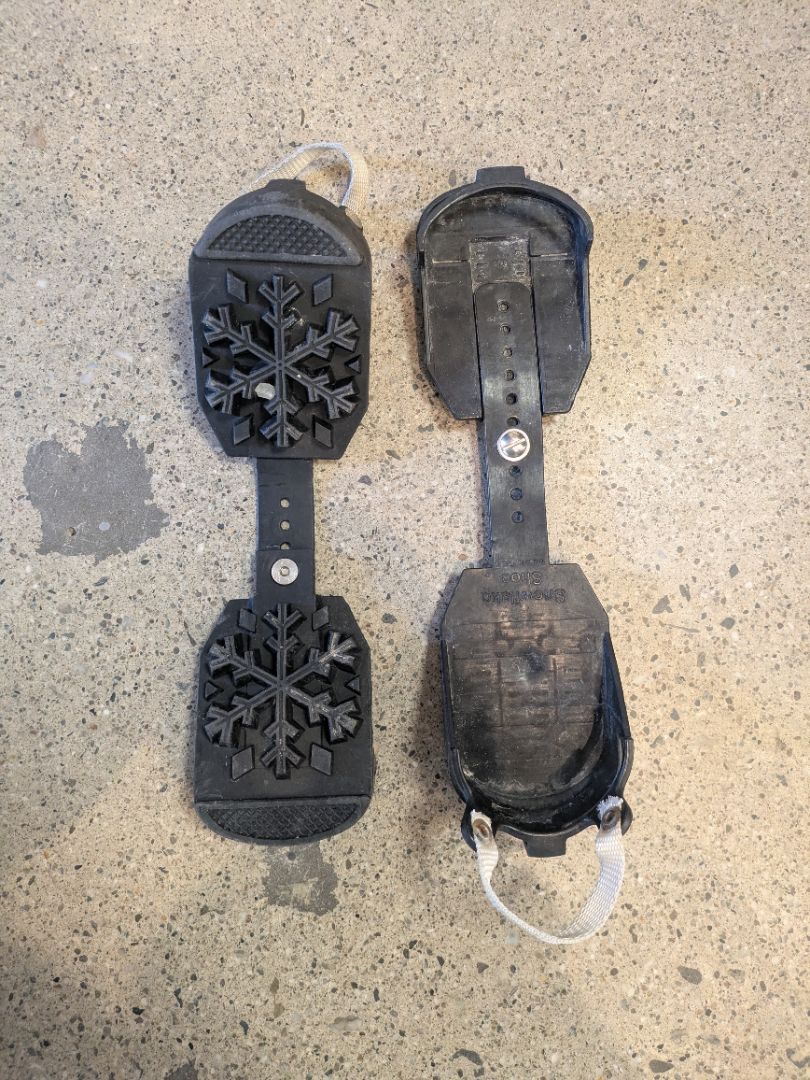 Black  Ski Boot Traction, Adjustable