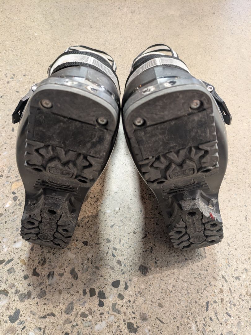 Black Nordica Promachine 85 W, 23-23.5