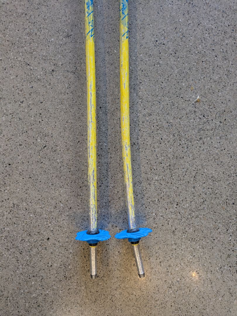 Yellow Rossignol Junior ski poles, 85 cm