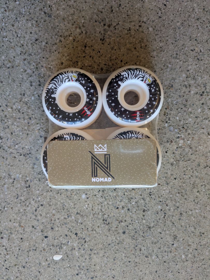 White Nomad Skateboard Wheels, Unknown