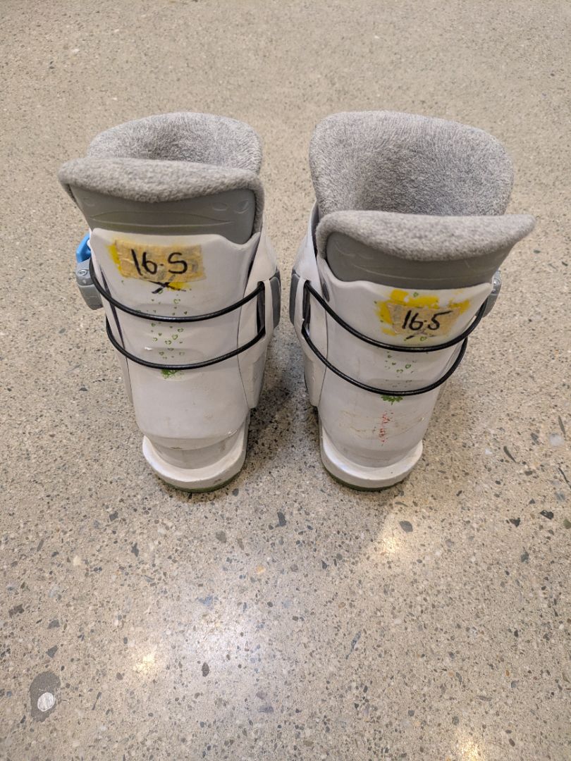 White Roxy Kids Ski Boots, 16.5