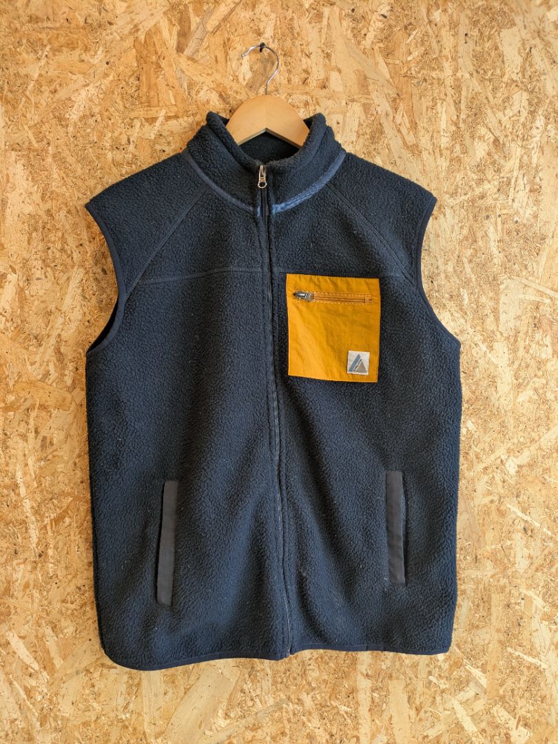 Black Terra Nova Fleece Vest, S