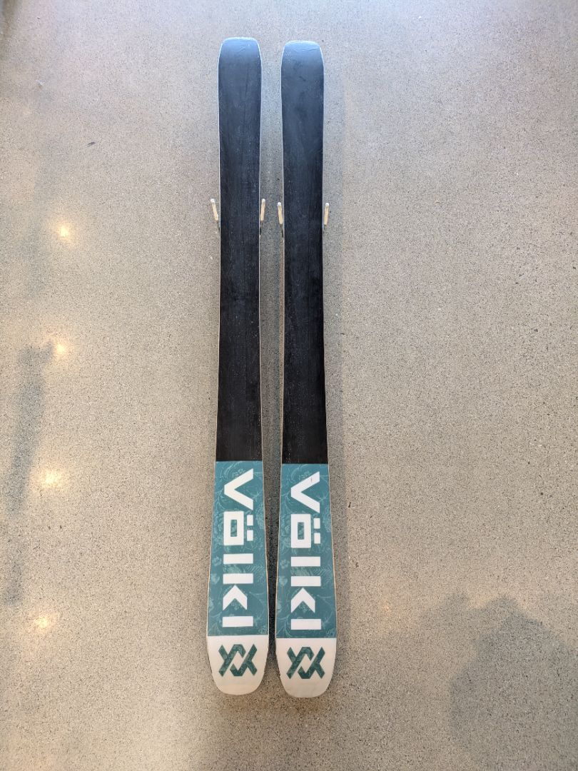 Teal Völkl 90Eight W, 163 cm