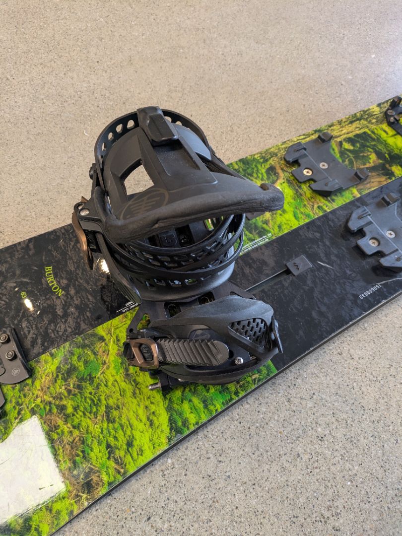 Green Burton Flight Attendant Split, 163 cm