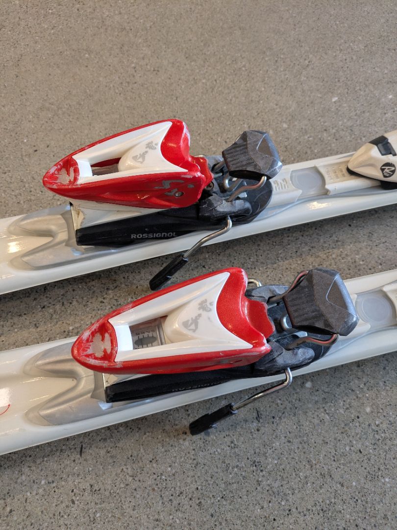 White Rossignol Attraxion, 154 cm
