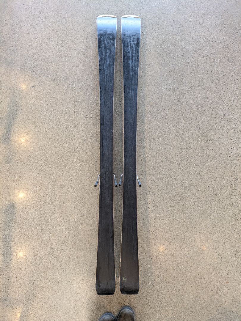 White Rossignol Attraxion, 154 cm