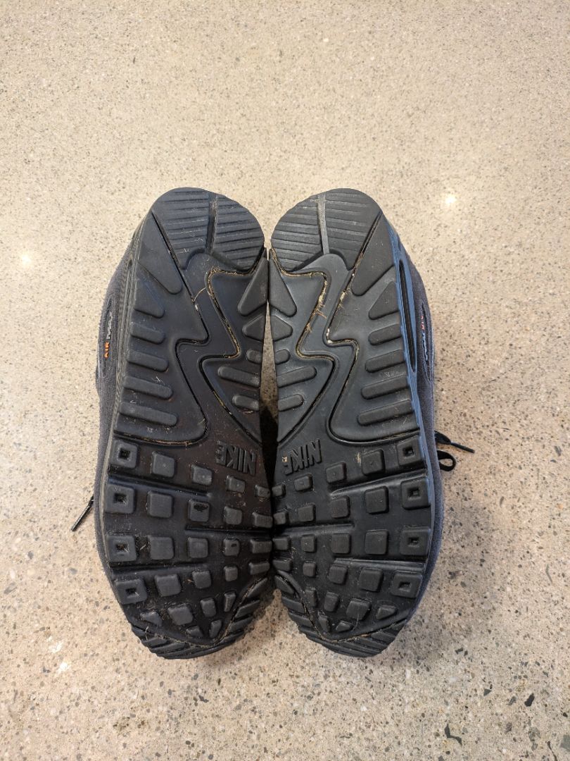 Black Nike Air Max 90, EU 44.5