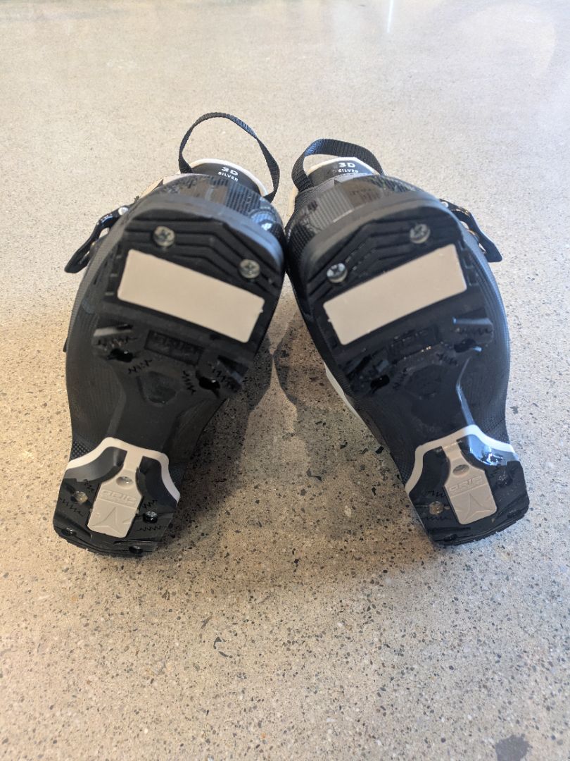 Black / White Atomic Hawx Magna 95 W, 22/22.5